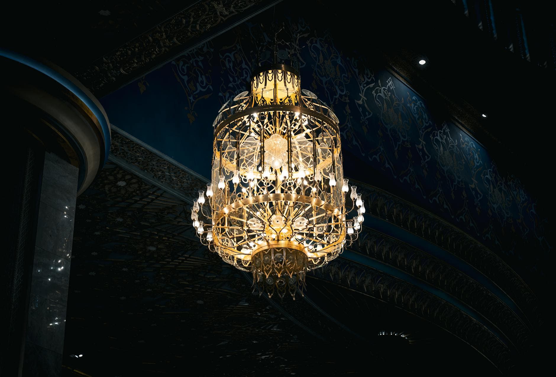 A tablet with a financial website open, alongside a white keyboard and mouse. Ideal for tech-theme stock images.